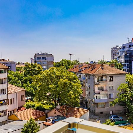 Cityscape Retreat 1Bd Flat In The Heart Of Plovdiv Apartment Exterior photo